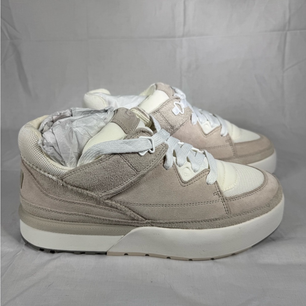 UGG - GoldenCush Sneaker